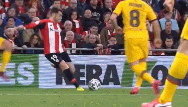 拜仁、巴萨有意，记者：阿斯拉尼想迈出下一步，不会长期留队